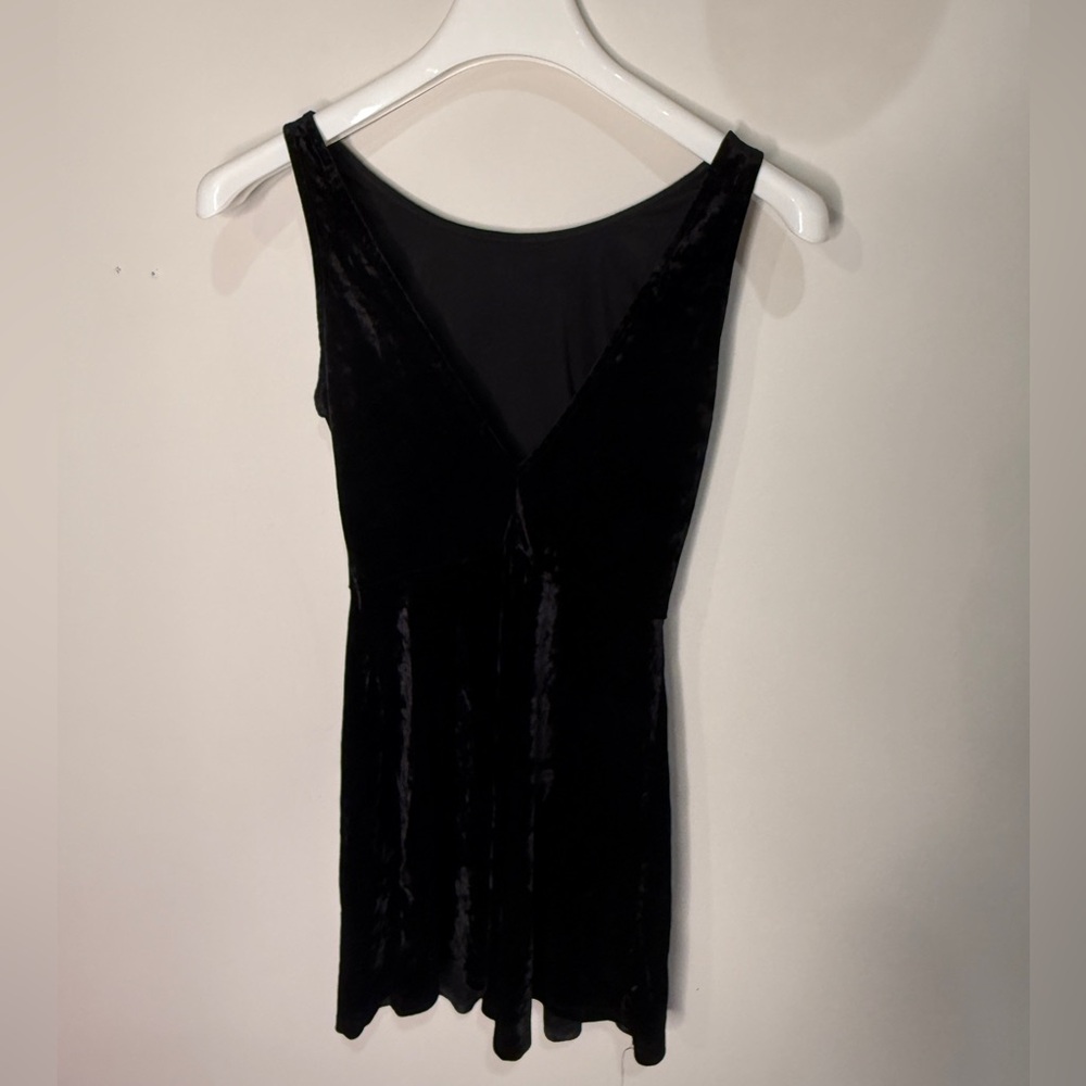 Black Velvet Sleeveless Top